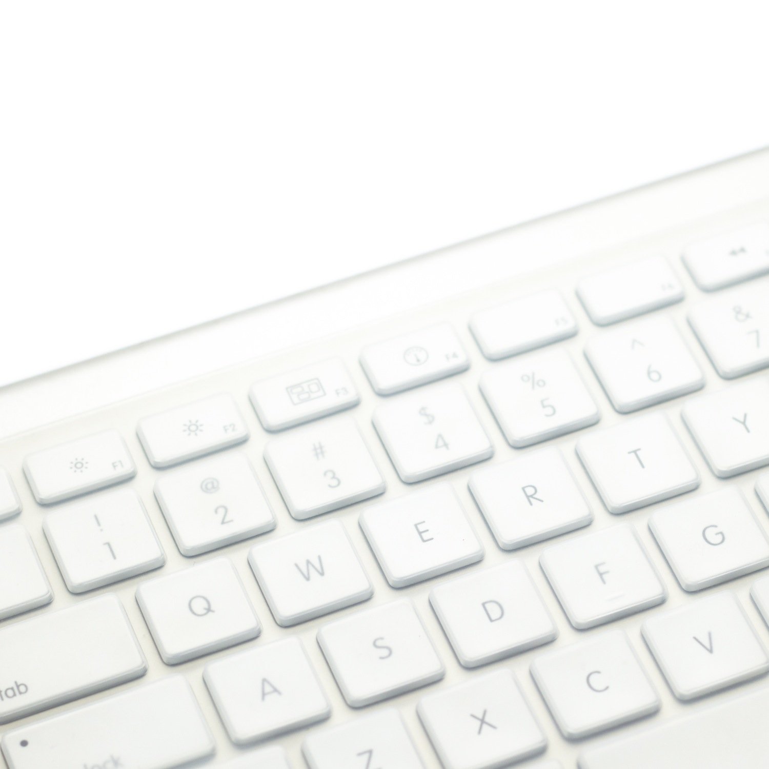 MiNGFi Silicone Keyboard Cover for MacBook Pro/Air (2008-2015) Model A1278 A1286 A1369 A1398 A1425 A1466 A1502 EU/ISO Keyboard layout - Transparent